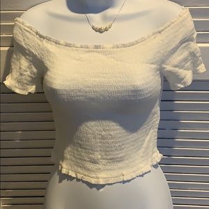 White crop top ✨